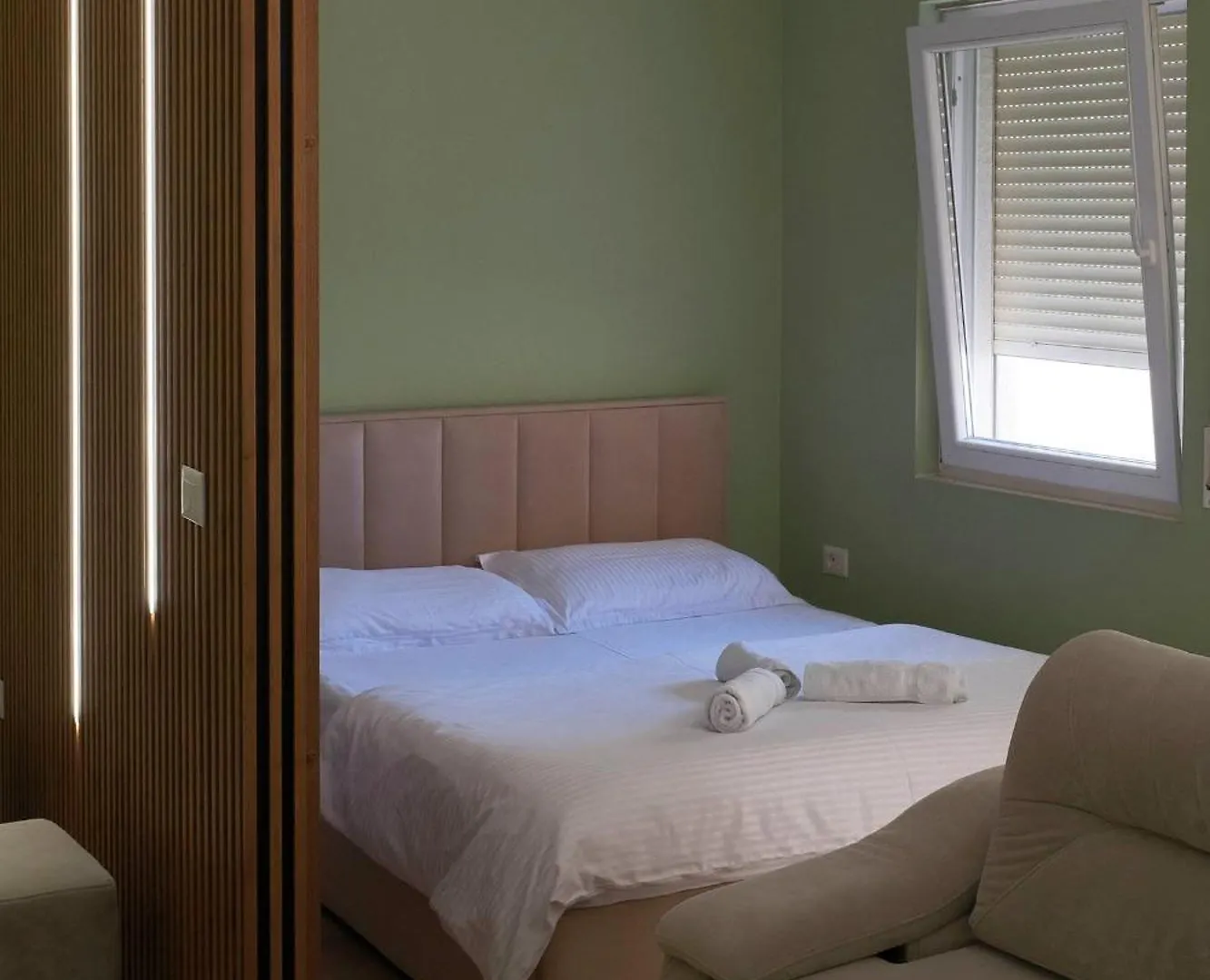 Studio Apartment Lake View 2 Tirana